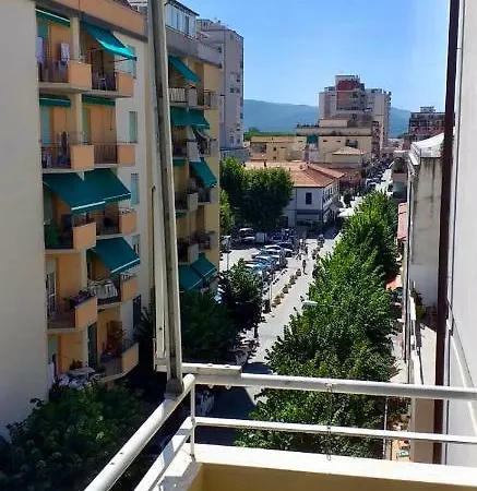 شقة Via Serri 12 فولّونيكا